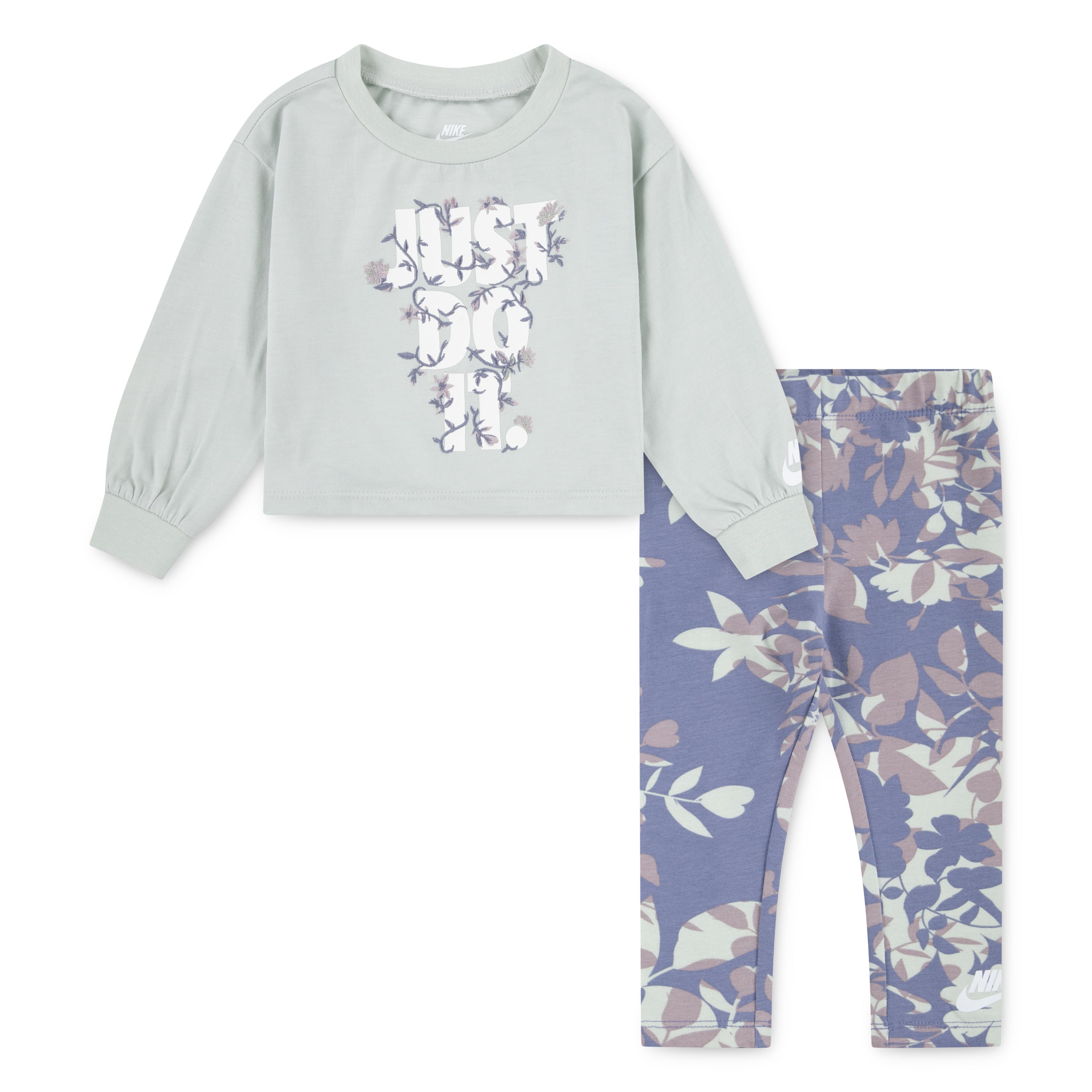 נייק חליפת מעבר